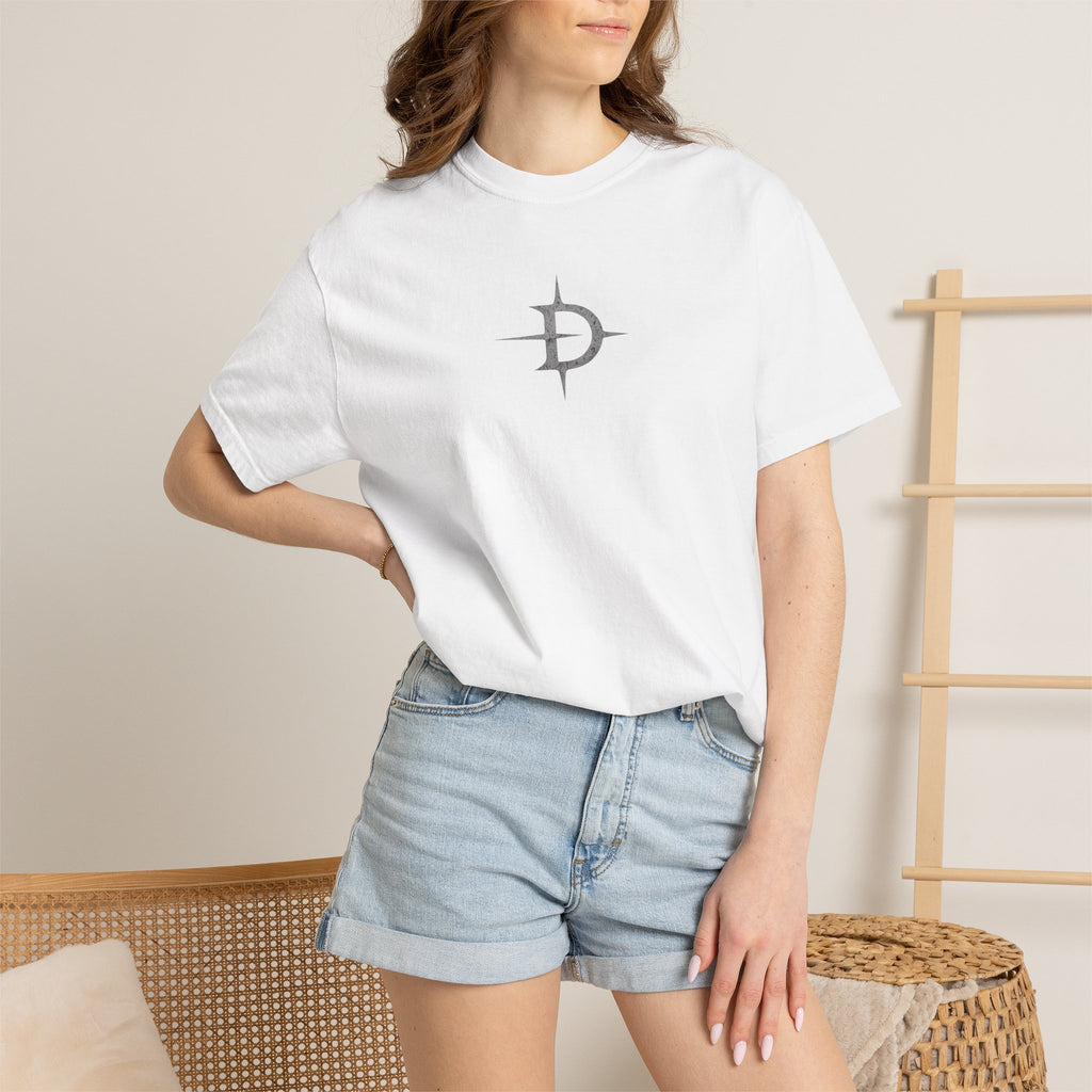 WOMAN’S TEE